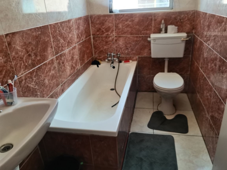 2 Bedroom Property for Sale in Motherwell Nu7 Eastern Cape